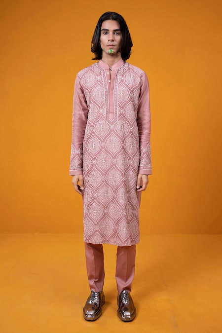 Shop_Wabi Sabi By Anshum-Ritesh_Pink Chanderi Embroidery Ogee Opulence Kurta Set _Online_at_Aza_Fashions