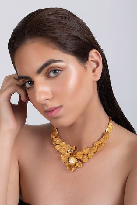 Buy Opalina Soulful Jewellery Gold Plated Handcrafted Leaf Carved Collar Necklace Online at Aza Fashions Buy_Opalina Soulful Jewellery_Gold Plated Handcrafted Leaf Carved Collar Necklace _Online_at_Aza_Fashions