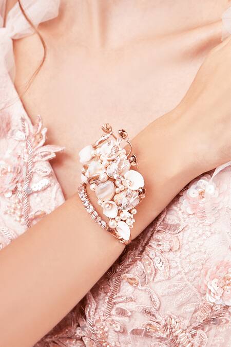 Outhouse Gold Plated Pearl Lophorina Shell Bangle