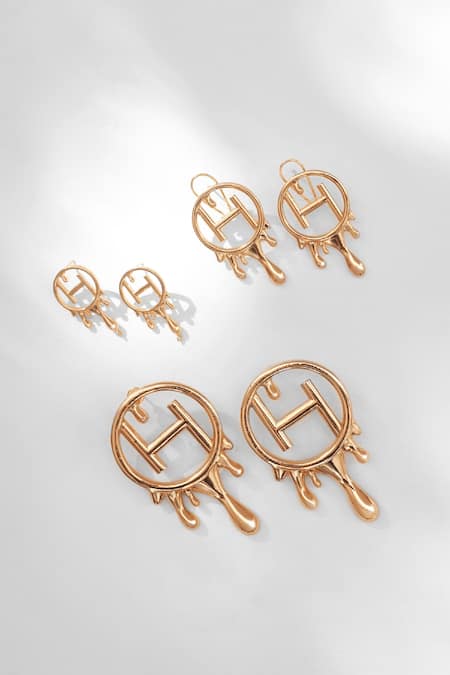 Buy_Outhouse_Gold Plated Cut Work Drip Oh Mini Earrings _Online_at_Aza_Fashions
