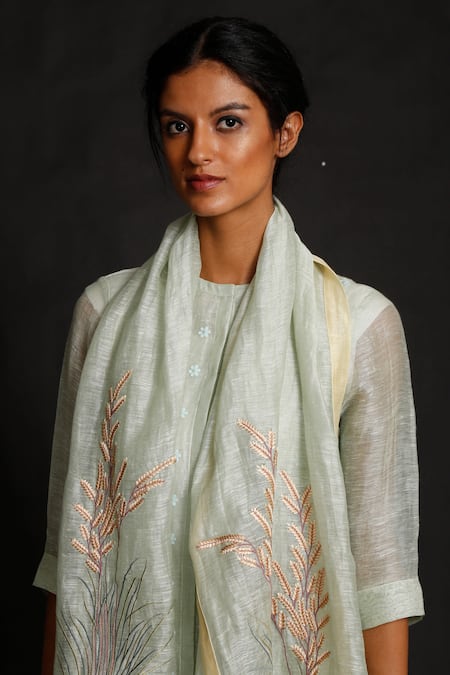 Shop_Oja_Blue 30% Silk, 70% Linen Handloom Embroidered Kurta Set _Online_at_Aza_Fashions