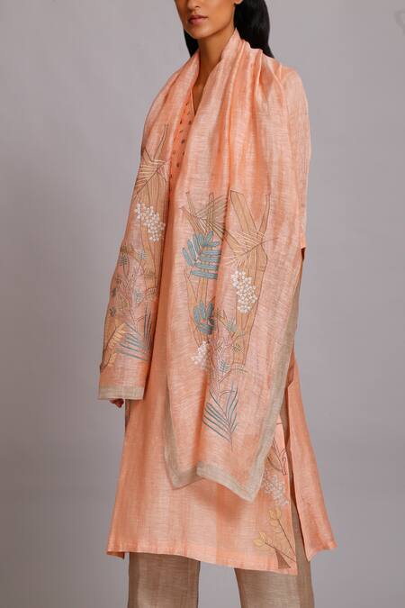 Shop_Oja_Peach 30% Silk, 70% Linen Handloom Embroidered Kurta Set _Online_at_Aza_Fashions