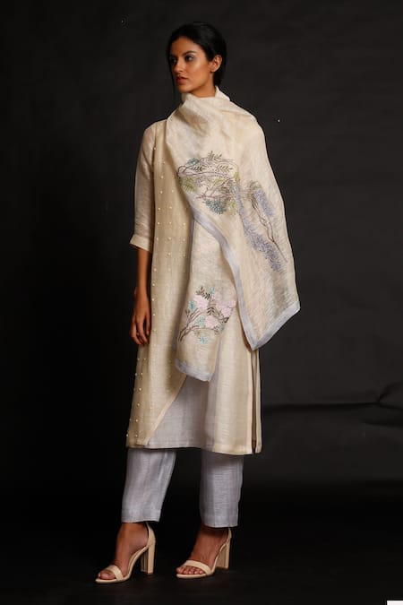 Oja Handloom Linen Silk Embroidered Kurta Set 