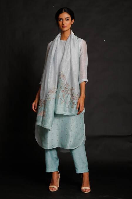 Oja_Blue 30% Silk, 70% Linen Handloom Embroidered Kurta Set _Online_at_Aza_Fashions