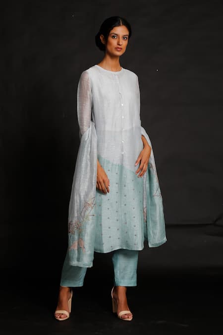 Oja Handloom Linen Silk Embroidered Kurta Set 