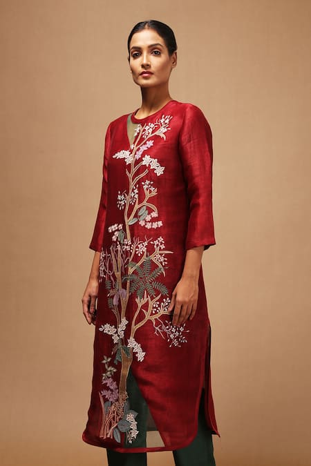 Shop Oja Maroon 30% Silk, 70% Linen Handloom Applique Kurta And Pant Set at Aza Fashions Shop_Oja_Maroon 30% Silk, 70% Linen Handloom Applique Kurta And Pant Set _at_Aza_Fashions