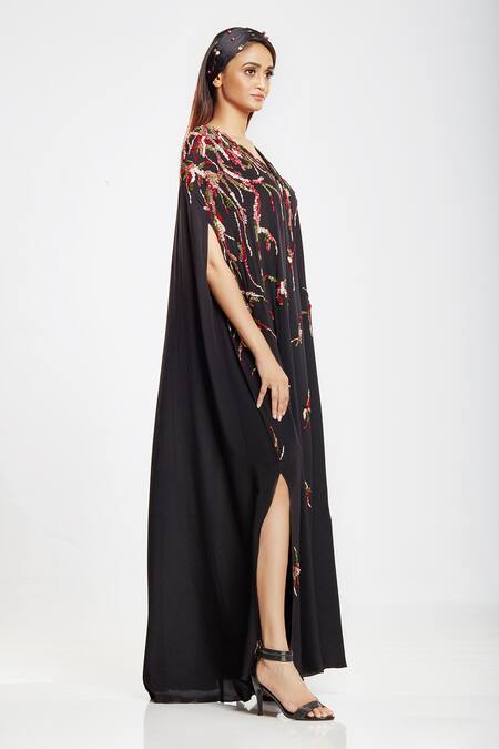 Ohaila Khan Black Crepe V Neck Embellished Kaftan Online at Aza Fashions Ohaila Khan_Black Crepe V Neck Embellished Kaftan _Online_at_Aza_Fashions