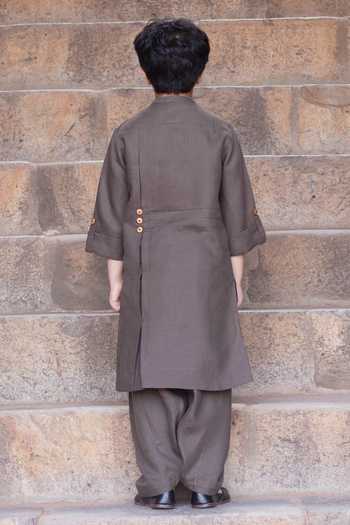 Shop Onari Kids Grey Linen Hand Embroidered Kantha Work Pathani Kurta Set at Aza Fashions Shop_Onari Kids_Grey Linen Hand Embroidered Kantha Work Pathani Kurta Set _at_Aza_Fashions