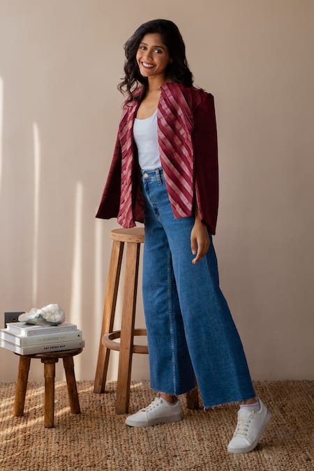 Shop Rhe-Ana Maroon Lining 100% Poly, Poly/pu Chevron Round Embellished Cape at Aza Fashions Shop_Rhe-Ana_Maroon Lining 100% Poly, Poly/pu Chevron Round Embellished Cape _at_Aza_Fashions