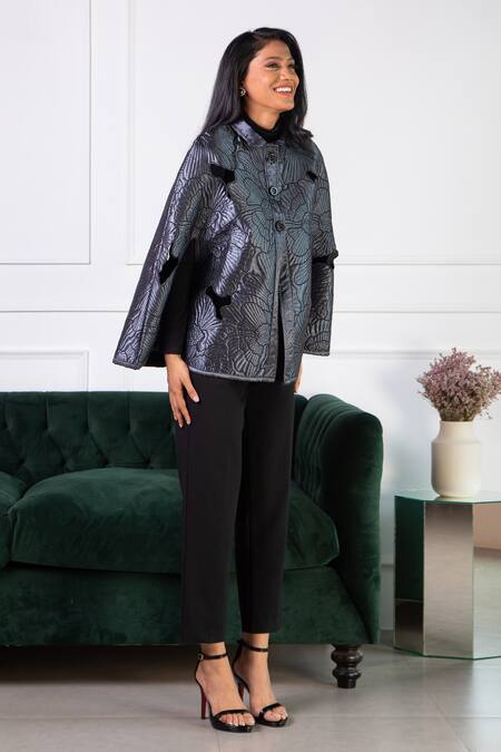 Rhe-Ana Grey 100% Polyester Quilted Shirt Collar Anna Pattern Cape Online at Aza Fashions Rhe-Ana_Grey 100% Polyester Quilted Shirt Collar Anna Pattern Cape _Online_at_Aza_Fashions