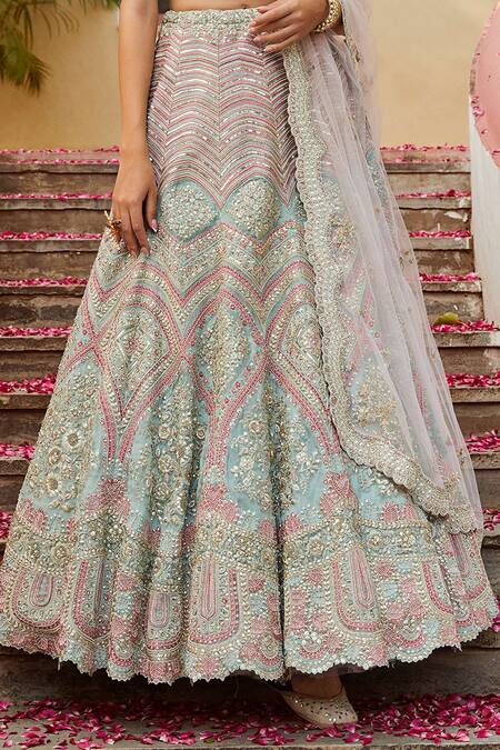 Shop Osaa By Adarsh Green Organza V Neck Embroidered Bridal Lehenga Set Online at Aza Fashions Shop_Osaa By Adarsh_Green Organza V Neck Embroidered Bridal Lehenga Set _Online_at_Aza_Fashions