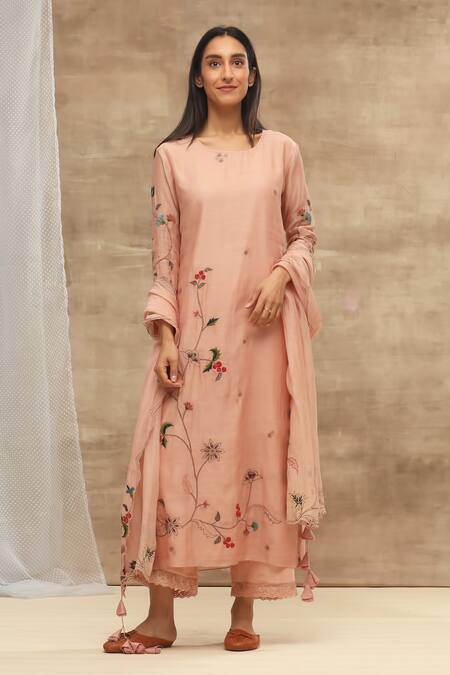 Buy_Vaayu_Pink Cotton Chanderi Round Embroidered Kurta Set_Online_at_Aza_Fashions