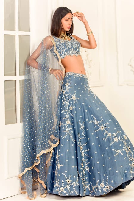 Izzumi Mehta Embroidered Bridal Lehenga Set 