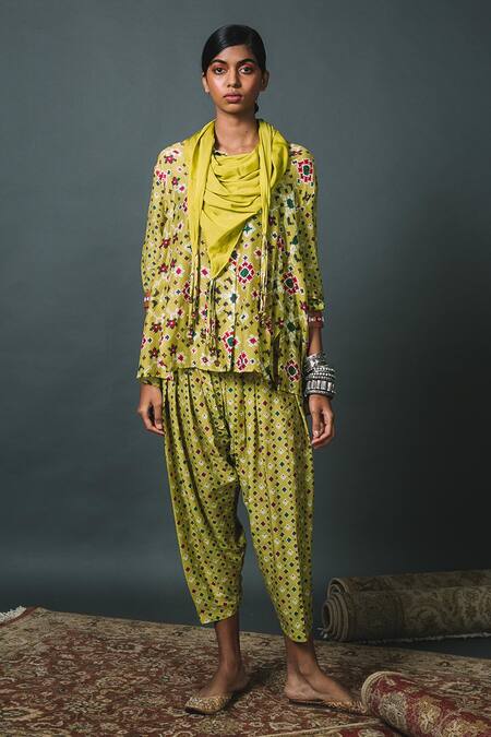 Shop Sonam Luthria Green Crepe, Malai Studs, Patola, Tassels Pattern Shirt And Cropped Salwar Set at Aza Fashions Shop_Sonam Luthria_Green Crepe, Malai Studs, Patola, Tassels Pattern Shirt And Cropped Salwar Set_at_Aza_Fashions