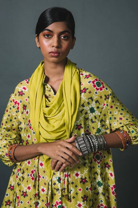 Buy Sonam Luthria Green Crepe, Malai Studs, Patola, Tassels Pattern Shirt And Cropped Salwar Set Online at Aza Fashions Buy_Sonam Luthria_Green Crepe, Malai Studs, Patola, Tassels Pattern Shirt And Cropped Salwar Set_Online_at_Aza_Fashions