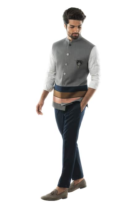 PAARSH_Grey Terrycot Striped Paneled Bundi_Online_at_Aza_Fashions