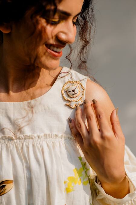 Buy_Purvi Doshi_White Handwoven And Handspun Cotton Animal Print Round Hand Painted Dress _Online_at_Aza_Fashions