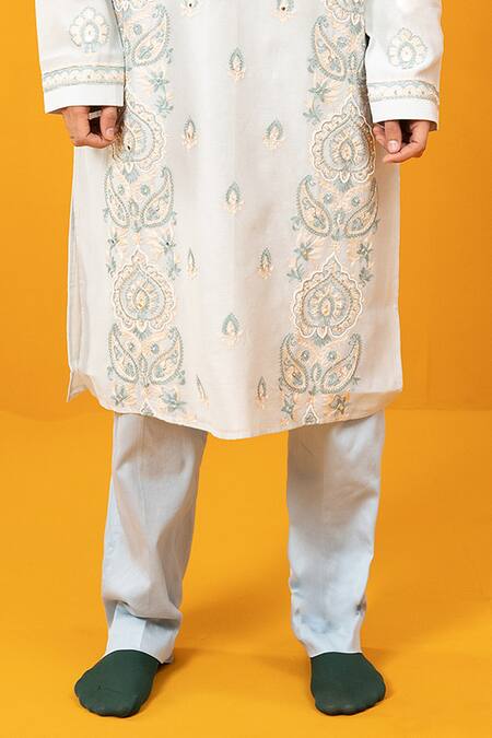 Wabi Sabi By Anshum-Ritesh_Sky Blue Chanderi Embroidery Parallel Paisley Kurta Set _at_Aza_Fashions