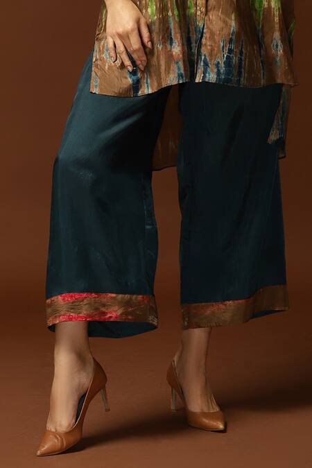 Capisvirleo_Gold Habutai Silk Tie And Dye Collared Neck Tunic & Pant Set _at_Aza_Fashions