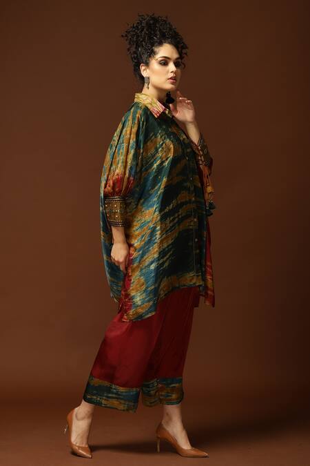 Capisvirleo_Maroon Habutai Silk Sequin, Thread And Bead, Tie & Dye Kaftan Tunic & Pant Set _Online_at_Aza_Fashions
