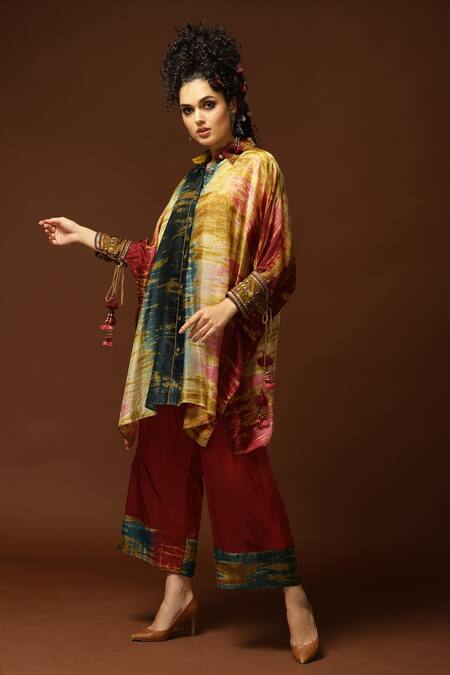 Shop_Capisvirleo_Pink Habutai Silk Sequin, Thread And Bead, Tie & Dye Kaftan Tunic & Pant Set _Online_at_Aza_Fashions