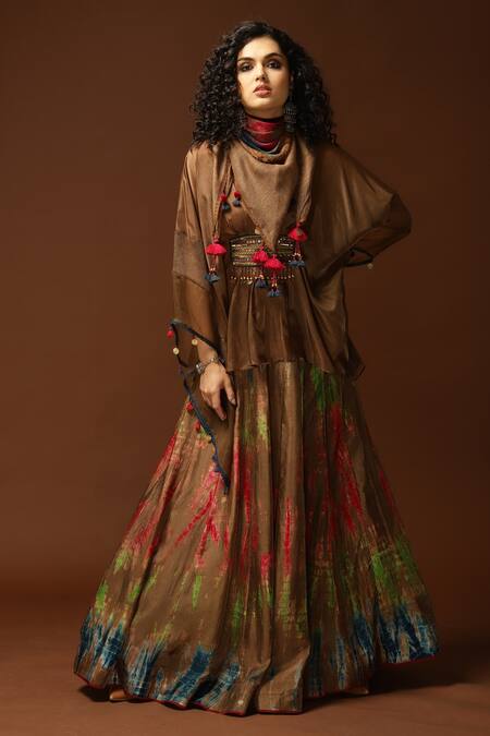 Buy_Capisvirleo_Gold Habutai Silk Sequin, Thread And Bead, Tie & Dye V Poncho Style Top With Skirt _Online_at_Aza_Fashions