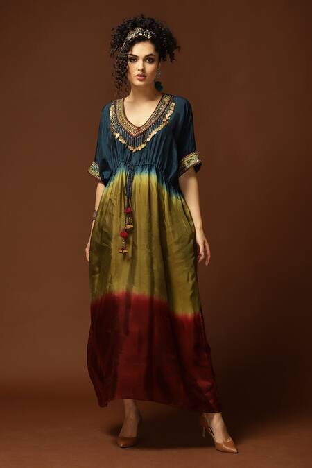 Buy_Capisvirleo_Blue Habutai Silk Sequin, Thread And Bead, Tie & Dye V Neck & Kaftan _Online_at_Aza_Fashions