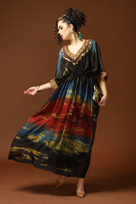 Capisvirleo_Black Habutai Silk Sequin, Thread And Bead, Tie & Dye V Neck & Kaftan _Online_at_Aza_Fashions