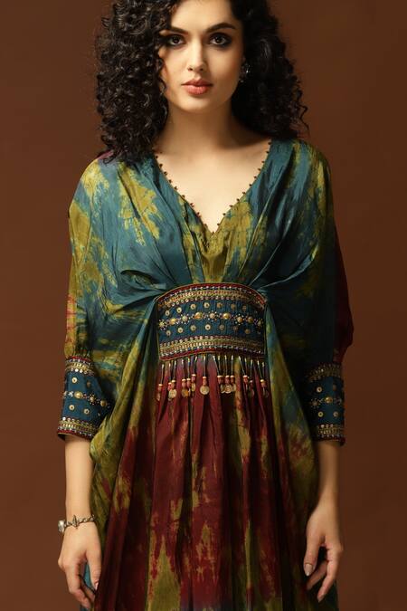 Capisvirleo_Blue Habutai Silk Sequin, Thread And Bead, Tie & Dye V Neck & Kaftan _at_Aza_Fashions