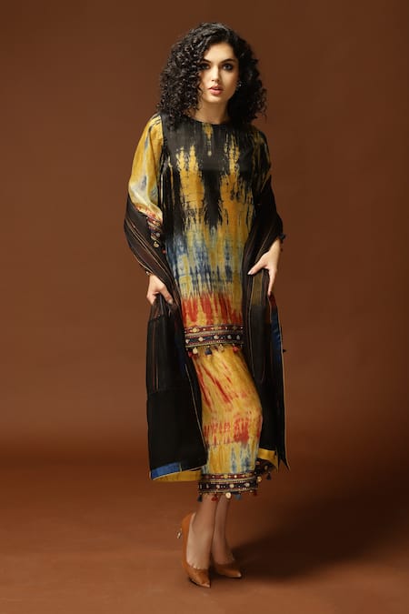 Buy_Capisvirleo_Black Habutai Silk Sequin, Thread And Bead, Tie & Dye Round & Tunic Palazzo Set _Online_at_Aza_Fashions