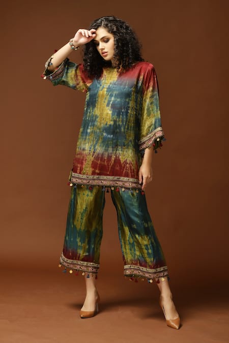 Shop_Capisvirleo_Blue Habutai Silk Sequin, Thread And Bead, Tie & Dye Round & Tunic Palazzo Set _Online_at_Aza_Fashions