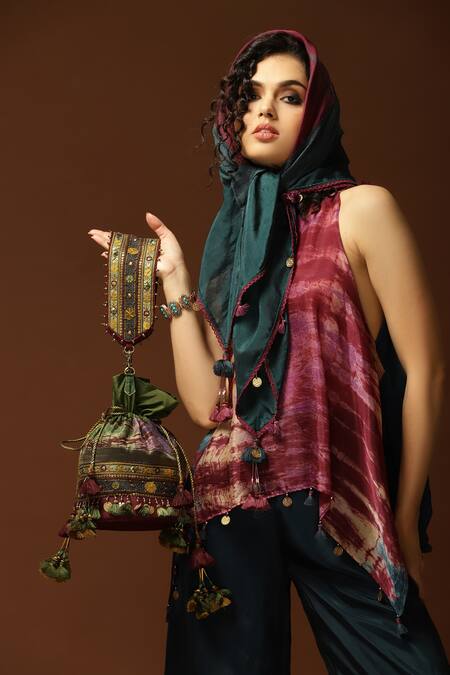 Shop_Capisvirleo_Maroon Habutai Silk Tie And Dye Round & Top _Online_at_Aza_Fashions