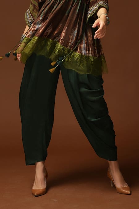CAPISVIRLEO_Green Habutai Silk Sequin, Thread And Bead, Tie & Dye V & Tunic Dhoti Pant Set_at_Aza_Fashions