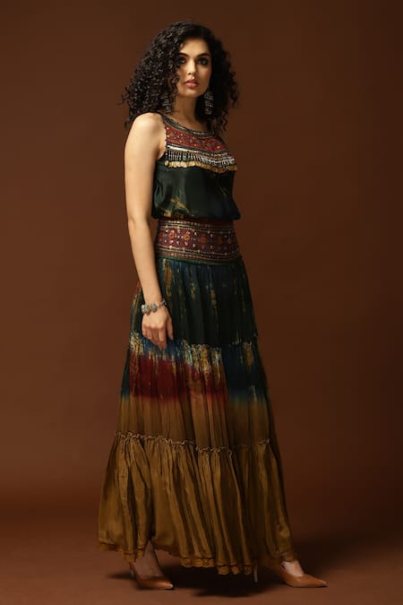 Capisvirleo_Green Habutai Silk Printed Tie-dye Tie And Dye Skirt  _Online_at_Aza_Fashions
