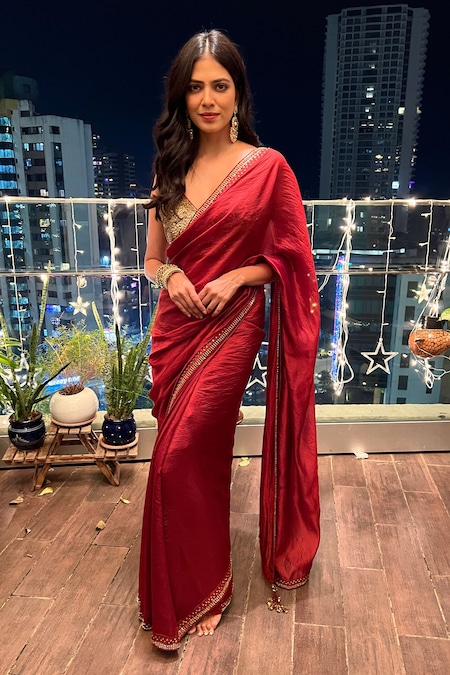 Buy_Punit Balana_Red Organza Silk Metallic Work V Neck Saree With Blouse _at_Aza_Fashions