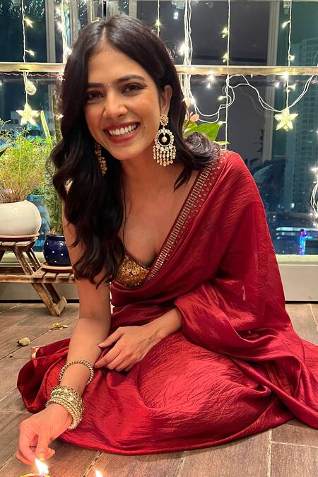 Punit Balana_Red Organza Silk Metallic Work V Neck Saree With Blouse _at_Aza_Fashions