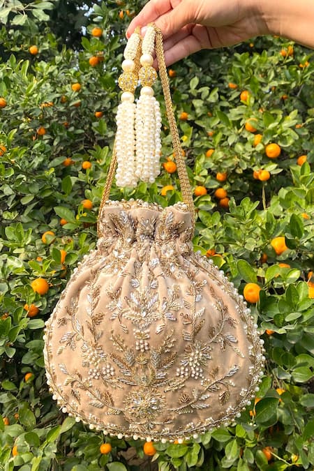 Shop Adora By Ankita Gold Beads And Thread Amira Zardozi Potli at Aza Fashions Shop_Adora By Ankita_Gold Beads And Thread Amira Zardozi Potli _at_Aza_Fashions