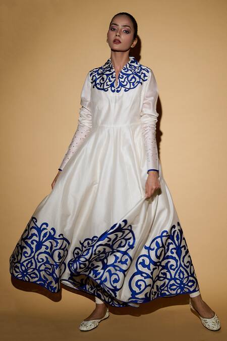 Buy Taika By Poonam Bhagat White Chanderi, Lycra Net V Neck Applique Anarkali Set Online at Aza Fashions Buy_Taika By Poonam Bhagat_White Chanderi, Lycra Net V Neck Applique Anarkali Set _Online_at_Aza_Fashions