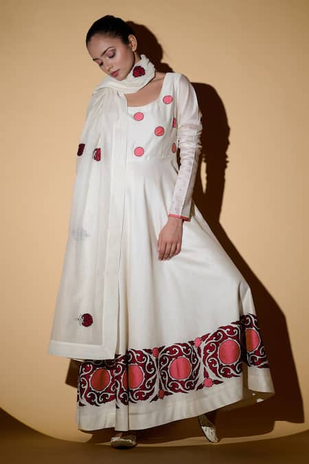 Taika By Poonam Bhagat Chanderi Applique Anarkali Set 