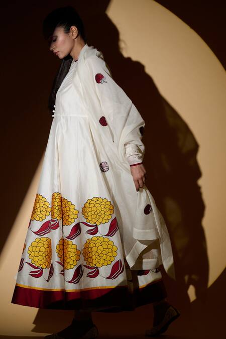 Shop Taika By Poonam Bhagat White Chanderi, Lycra Net Floral Motifs Round Applique Anarkali Set Online at Aza Fashions Shop_Taika By Poonam Bhagat_White Chanderi, Lycra Net Floral Motifs Round Applique Anarkali Set _Online_at_Aza_Fashions