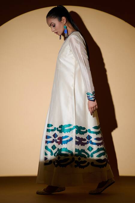 Buy Taika By Poonam Bhagat White Chanderi, Lycra Net Floral Motifs Round Applique Jacket Anarkali Set Online at Aza Fashions Buy_Taika By Poonam Bhagat_White Chanderi, Lycra Net Floral Motifs Round Applique Jacket Anarkali Set _Online_at_Aza_Fashions