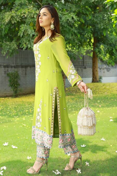 Adora By Ankita Cream Crystals And Pearls Cristal Flapper Bucket Bag Online at Aza Fashions Adora By Ankita_Cream Crystals And Pearls Cristal Flapper Bucket Bag _Online_at_Aza_Fashions