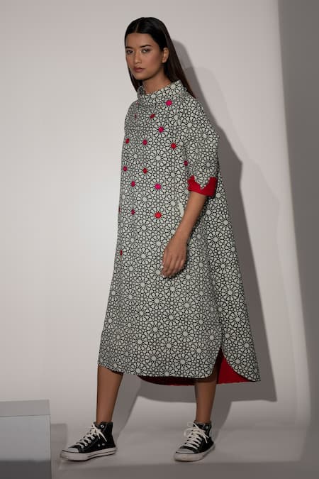 Buy_Taika By Poonam Bhagat_Ivory Cotton Linen Geometric Wide Fold Collar Red Dot Dress_Online_at_Aza_Fashions