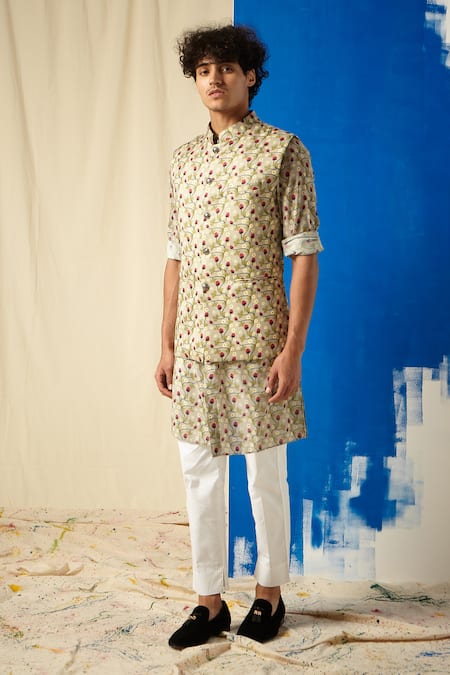 Shop Project Bandi Grey Cotton Printed Bundi And Kurta Set at Aza Fashions Shop_Project Bandi_Grey Cotton Printed Bundi And Kurta Set _at_Aza_Fashions
