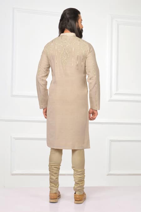 Nitesh Singh Chauhan Embroidered Kurta Set 