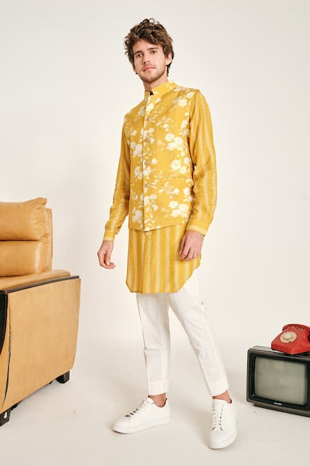 Shop Project Bandi Yellow Malai Cotton Floral Print Bundi at Aza Fashions Shop_Project Bandi_Yellow Malai Cotton Floral Print Bundi _at_Aza_Fashions