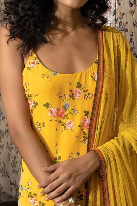 Shop Piyanshu Bajaj Yellow Georgette Round Printed Kurta Set Online at Aza Fashions Shop_Piyanshu Bajaj_Yellow Georgette Round Printed Kurta Set _Online_at_Aza_Fashions
