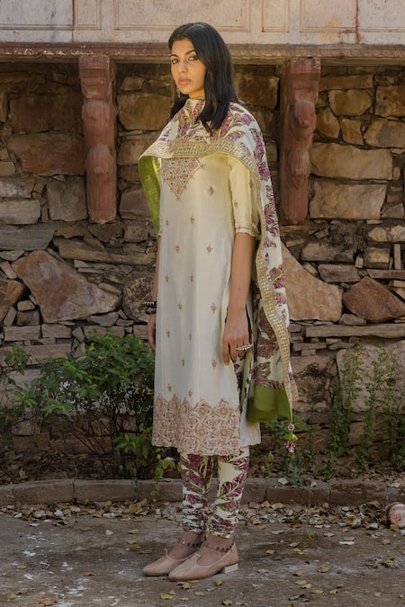 Punit Balana_Green Silk Chanderi Round Kurta Set _Online_at_Aza_Fashions