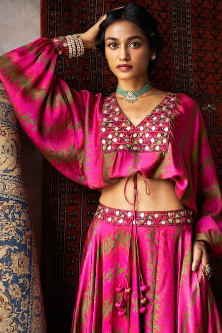 Buy Latest Fashion Maroon Color Bollywood Crop Top Lehenga Choli | keerramnx