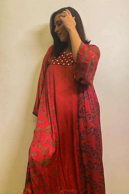 Punit Balana_Pink Satin Silk V Neck Kaftan Dress _Online_at_Aza_Fashions
